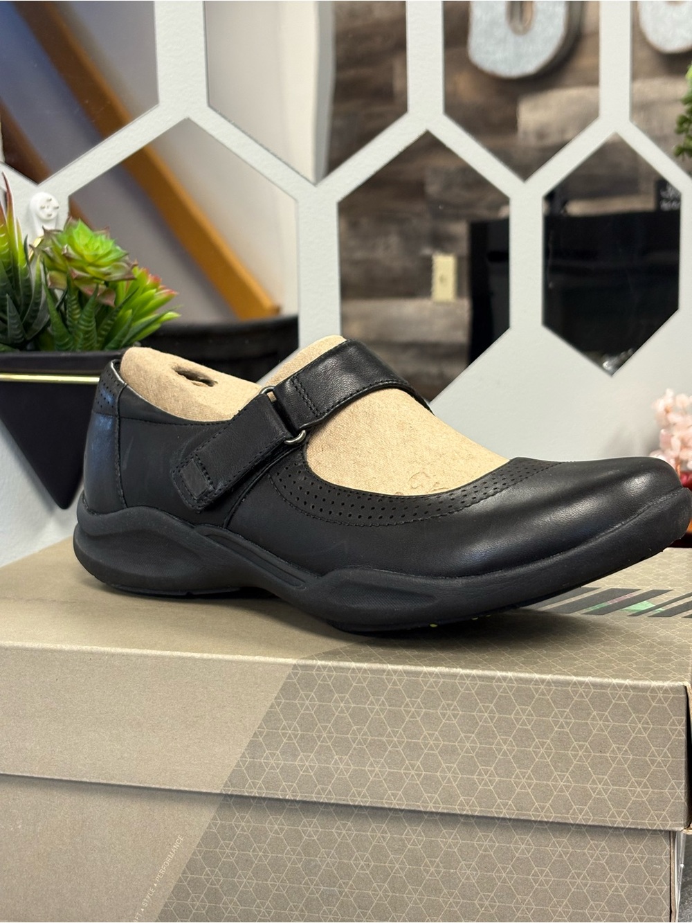 Clarks Women's Black Leather Slip-On Comfort Loafer